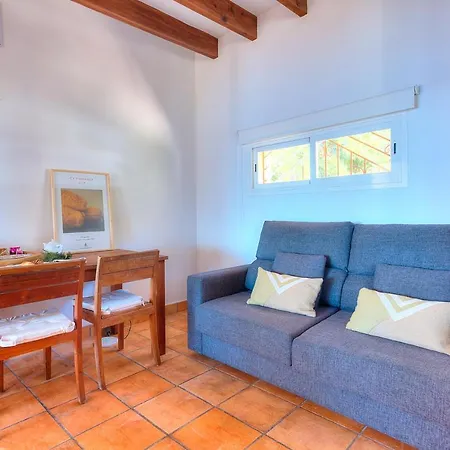 Holiday home Can Ban *
